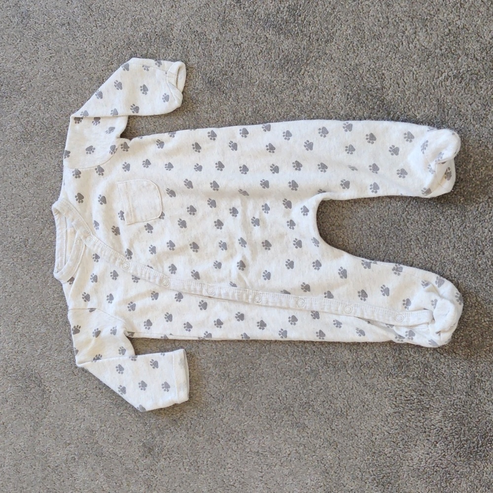 Mango Adorable Baby Onesie with Paw Prints 3-6 Months or 6 Months